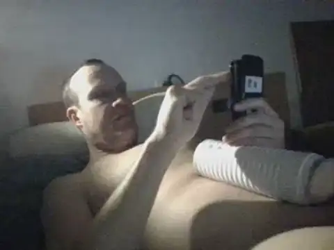 dlvis12 online show from February 10, 8:00 pm