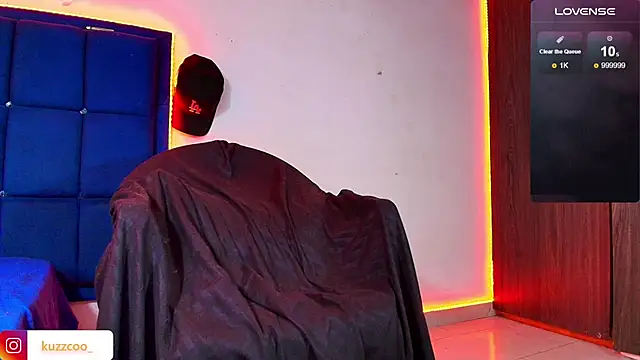 kuzzcoo online show from March 22, 6:25 pm