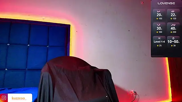 kuzzcoo online show from March 14, 11:30 pm