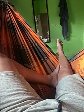 Duduhott online show from December 22, 8:25 pm