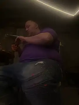 bigzae82 online show from March 18, 5:24 am