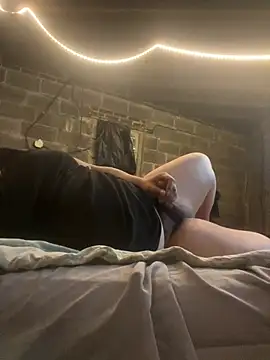 bigzae82 online show from February 4, 8:02 am