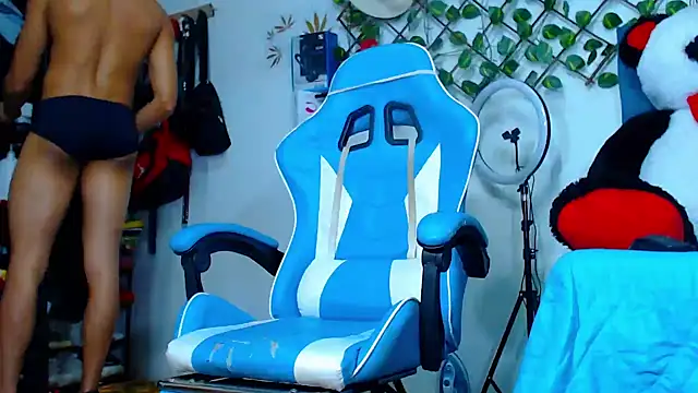 black latin23cm online show from February 27, 9:47 pm