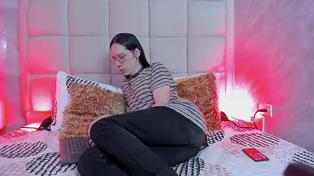 Hecatee 77 online show from February 17, 7:46 pm