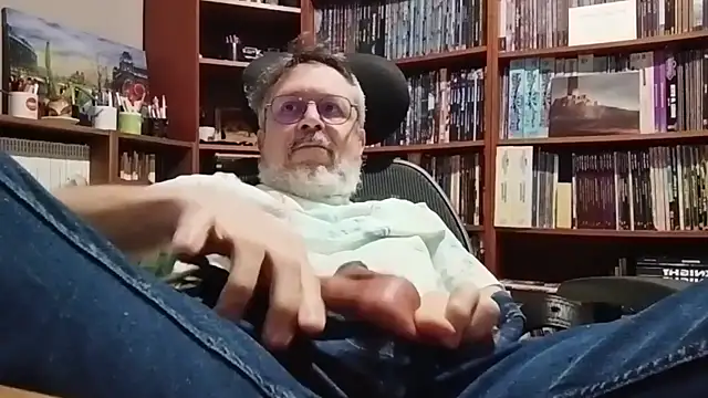 Mandra is a whore online show from December 15, 7:55 pm