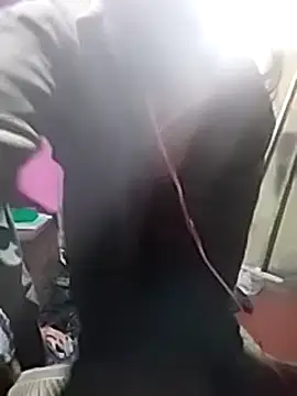 Snapshot of davidatration15 chatting on March 5, 1:21 am davidatration15 online show from March 5, 1:21 am