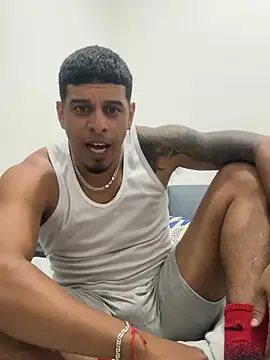 Snapshot of vincen_jose chatting on January 6, 8:57 am vincen jose online show from January 6, 8:57 am