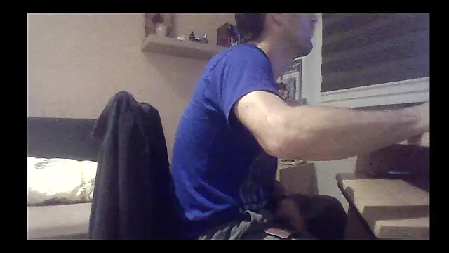 Snapshot of matejk chatting on October 1, 5:06 pm matejk online show from October 1, 5:06 pm